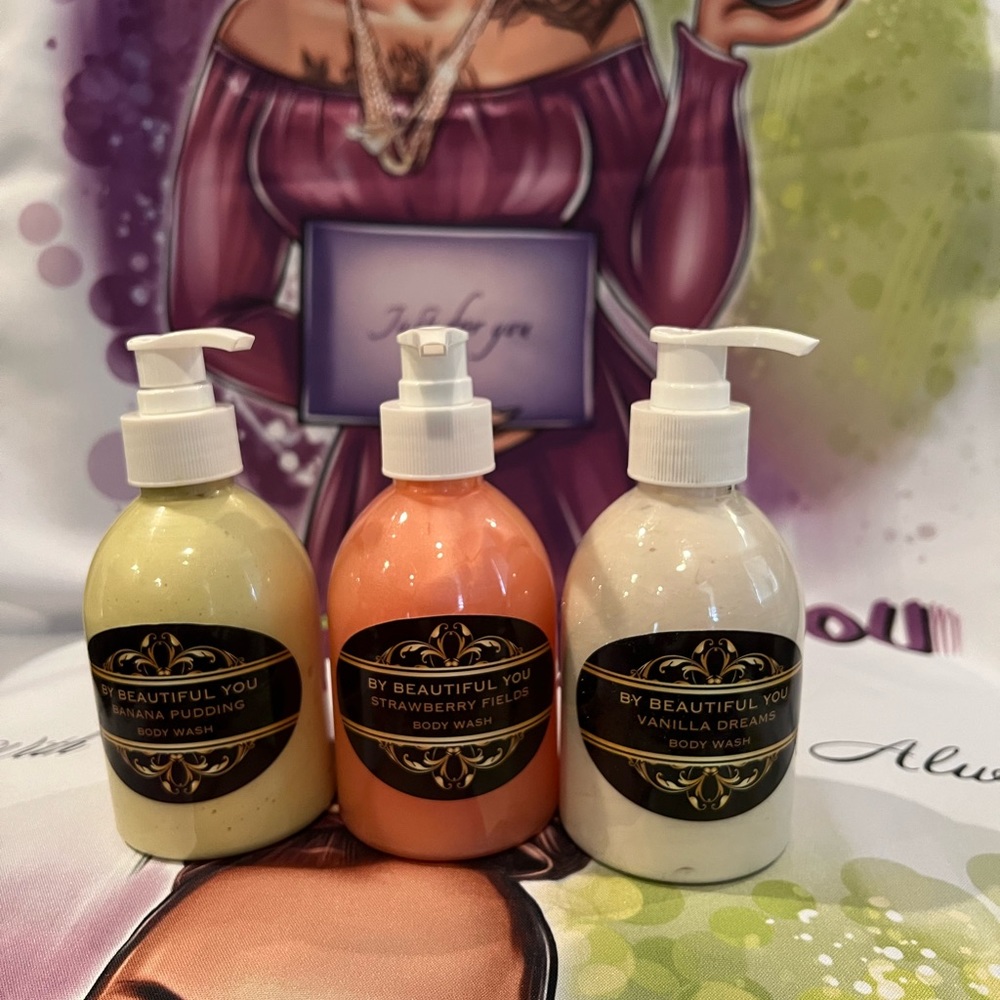 All natural banana, strawberry and vanilla body wash
